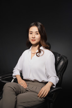 Dr. Ran Ju